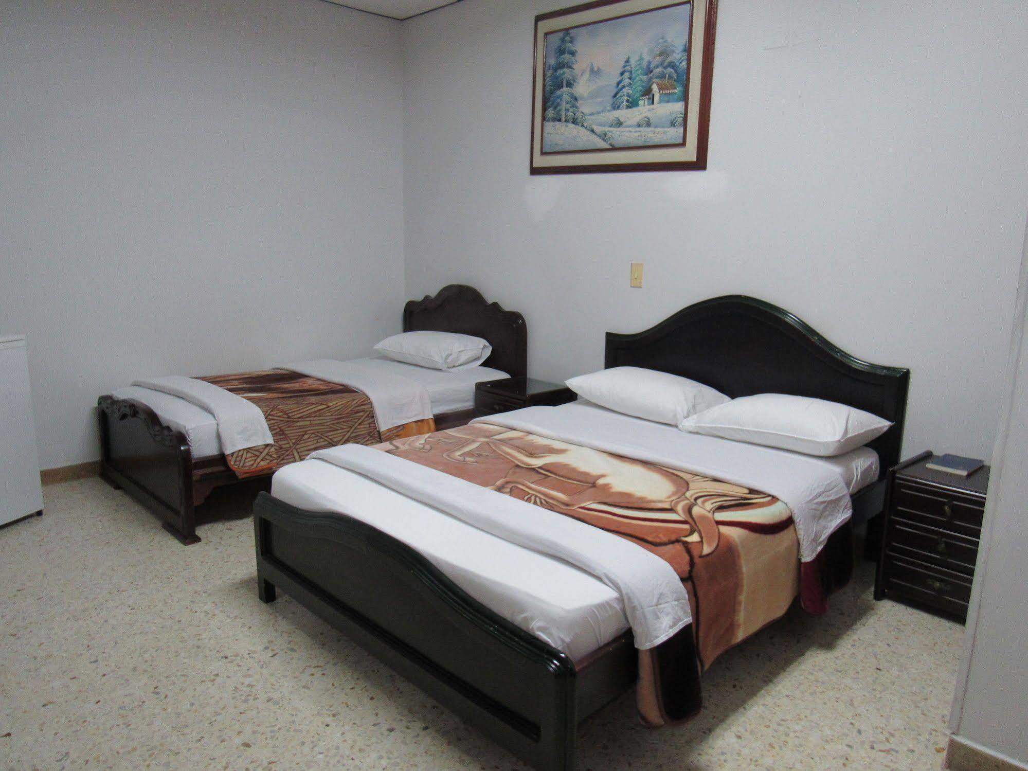 Hotel Ejecutivo Pereira Exterior foto